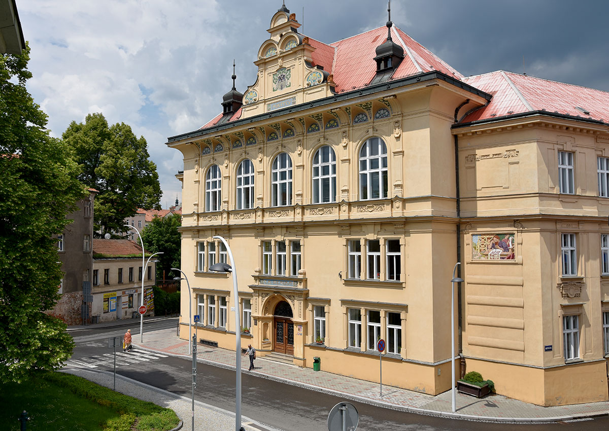 Gymnázium Pierra de Coubertina